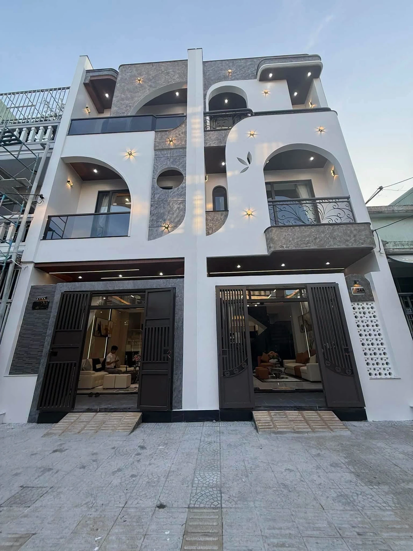Bán nhà 3 tầng mặt tiền đường Trần Xuân Lê, Thanh Khê, Đà Nẵng, 55m2, giá 7,95 tỷ - Ảnh 1