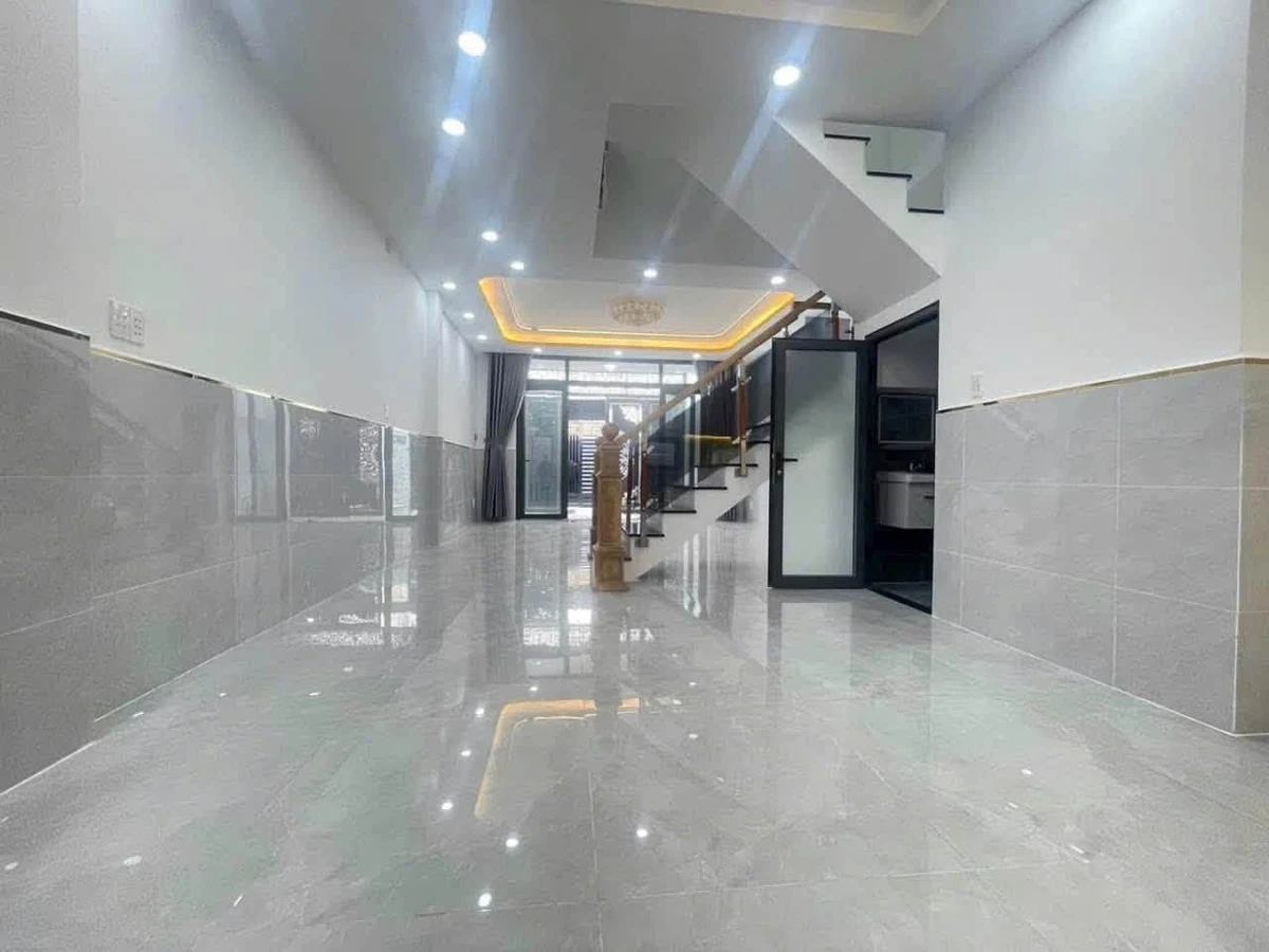 Bán nhà 2 tầng 70m² Nguyễn Thị Tú giá 4 tỷ 90 - Ảnh thu nhỏ 2