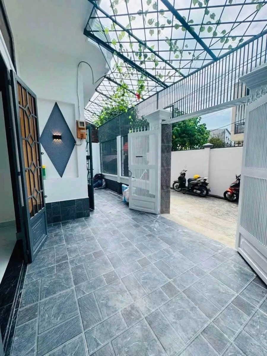 Bán nhà phố SHR 100m2 góc 2 mặt tiền hẻm đường Tân Chánh Hiệp 35, Quận 12 - Ảnh thu nhỏ 2