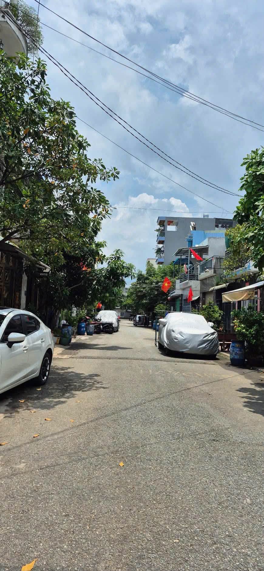 Bán nhà Dĩ An 60m² giá 3,4 tỷ