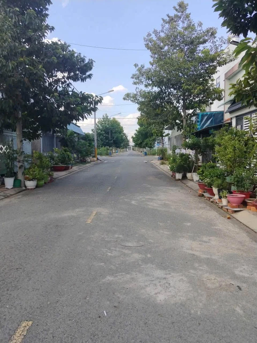 Bán nhà 2 tầng 100m² Mỹ Phước, Bình Dương 2.3 tỷ - Ảnh 1