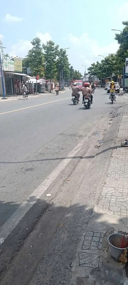 Bán nhà mặt tiền Lê Thị Hà, Hóc Môn, 165 m² - Ảnh 1