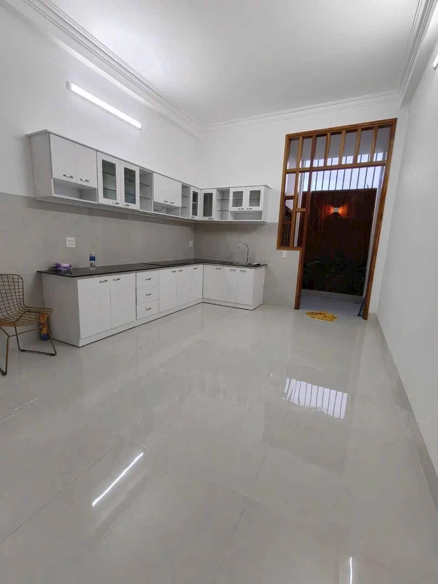 Bán nhà 1 trệt 1 lầu 120m2 Phan Thiết, 3 tỷ 100 triệu - Ảnh thu nhỏ 5