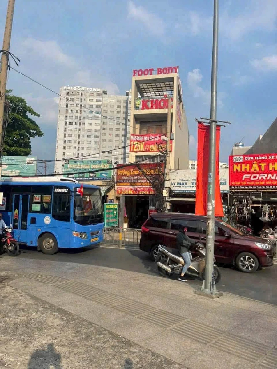 Bán nhà mặt tiền kinh doanh Thoại Ngọc Hầu, Tân Phú 4x26m, 1 trệt 2 lầu, giá 12 tỷ - Ảnh 1