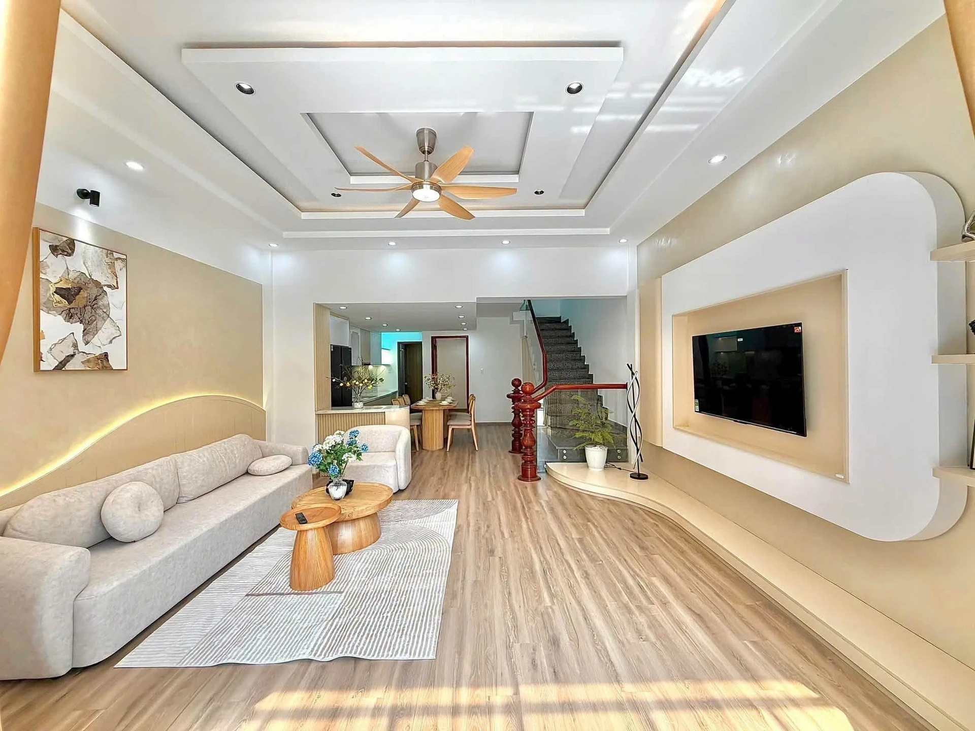 Bán nhà mặt tiền 3 tầng 70m2 đường Bình An 7, Hòa Cường, Đà Nẵng - Ảnh 1