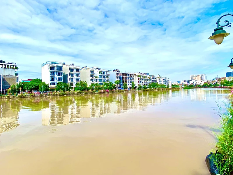 Bán nhà mặt đường Tam Bạc 5 tầng 50m2 view sông giá nhỉnh 12 tỷ, Hải Phòng