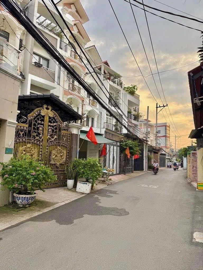 Bán nhà 3 tầng 50m² đường 48, Hiệp Bình Chánh, Thủ Đức - Ảnh 1