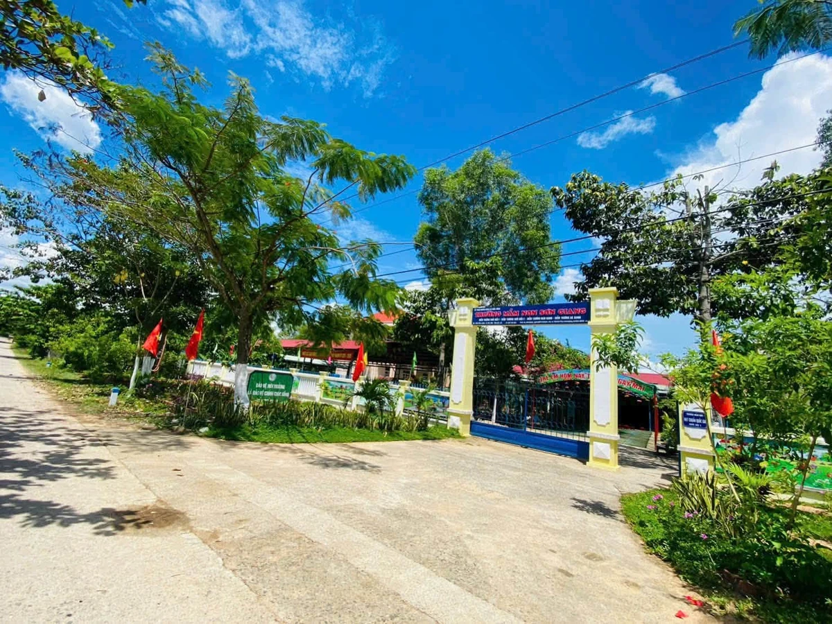 Bán lô đất thổ cư sổ hồng riêng 168m² Xã Đức Bình Hóc Môn 200tr - Ảnh thu nhỏ 4
