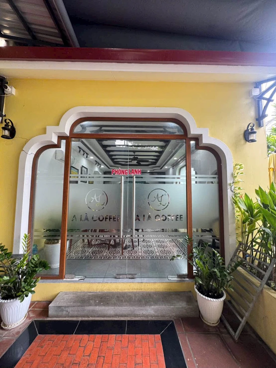 Bán shophouse góc 2 mặt tiền 330m² Quận 1 - Ảnh thu nhỏ 4