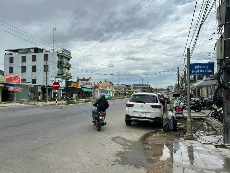 Bán mặt tiền Hoàng Trọng Mậu, Huế, 199m2, 4.776 tỷ