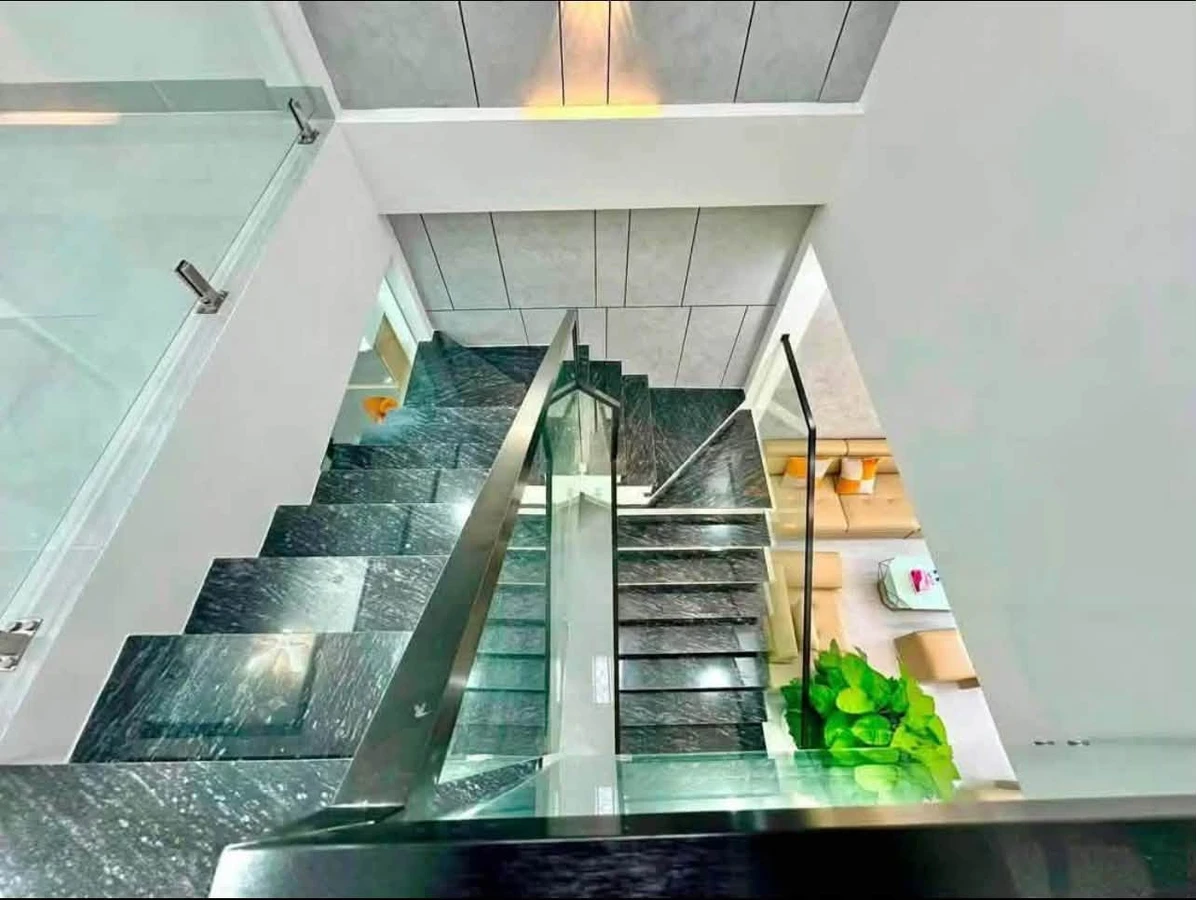 Bán nhà 2 mê mặt tiền 92m² Lê Văn Sỹ, Tân Bình - Ảnh thu nhỏ 2