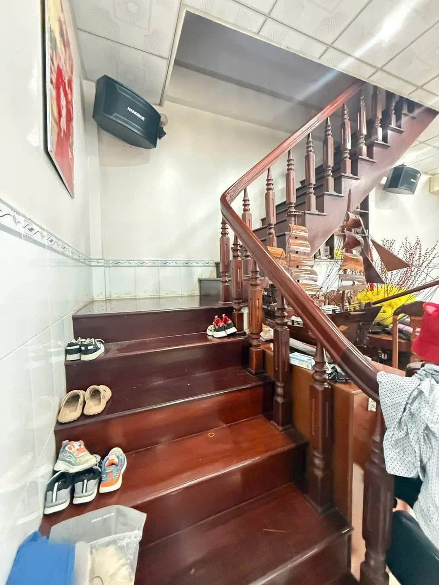 Bán nhà mặt tiền Nguyễn Trung Trực 49.9m² Quận 3 - Ảnh thu nhỏ 2