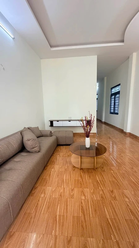 Bán nhà hẻm ô tô 1 mê 4x19m, 2 phòng ngủ, hẻm 415 Hùng Vương, Buôn Ma Thuột, giá 1,95 tỷ