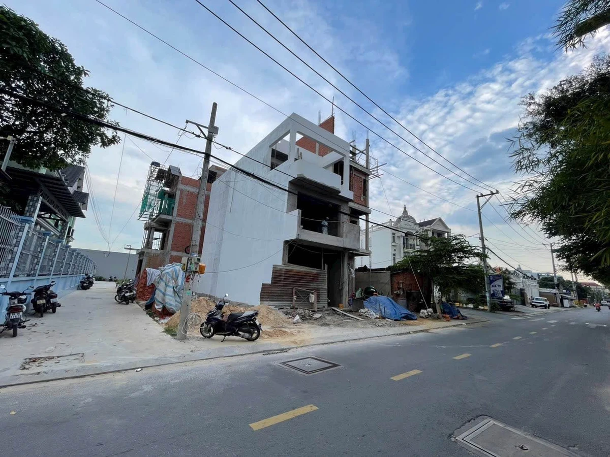 Bán đất góc 2 mặt tiền Tân Hiệp, Hóc Môn, 5.4x21m, 5 tỷ 290 - Ảnh thu nhỏ 4