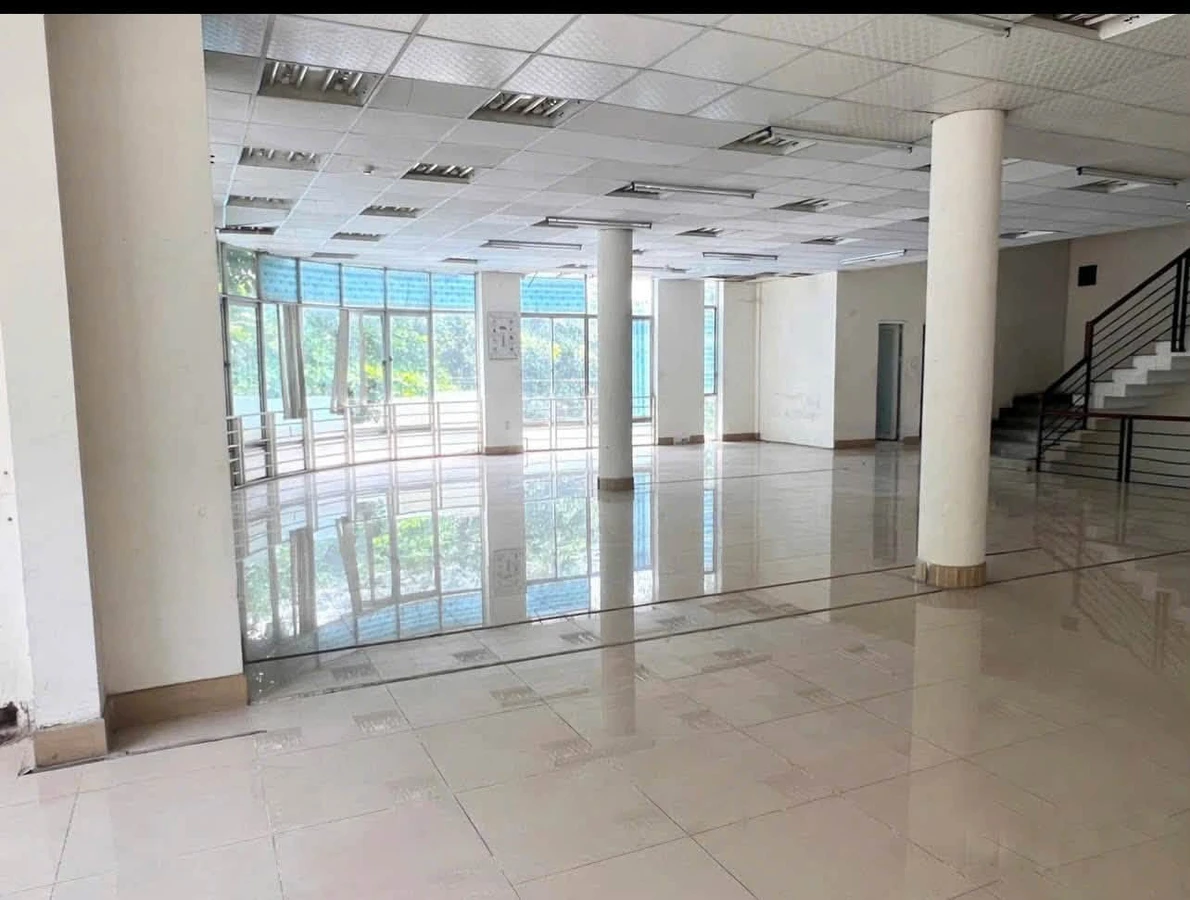 Cho thuê mặt bằng kinh doanh 255m² đường Nguyễn Ái Quốc, gần chung cư A6 A7, giá 45 triệu/tháng - Ảnh thu nhỏ 3