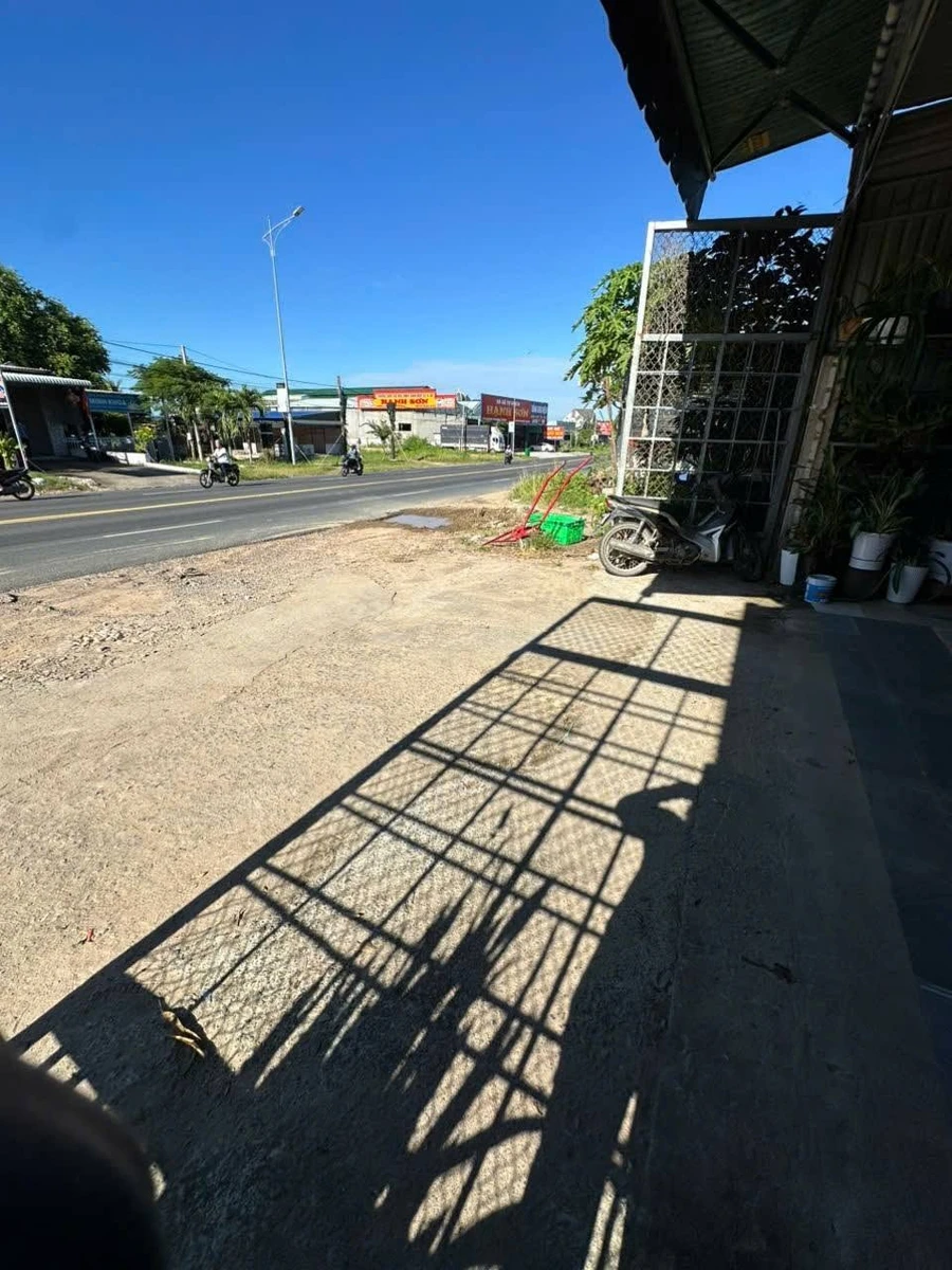 Bán nhà mặt tiền Quốc Lộ 1, 392m², 3 tỷ 7, Bình Thuận - Ảnh thu nhỏ 2