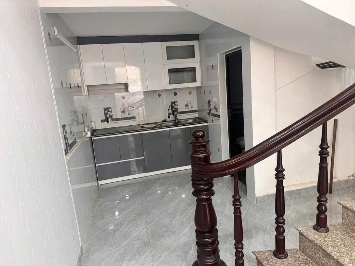 Bán nhà 30m² × 3,5 tầng Trần Nguyên Hãn, Hải Phòng 2 tỷ 090 - Ảnh thu nhỏ 2