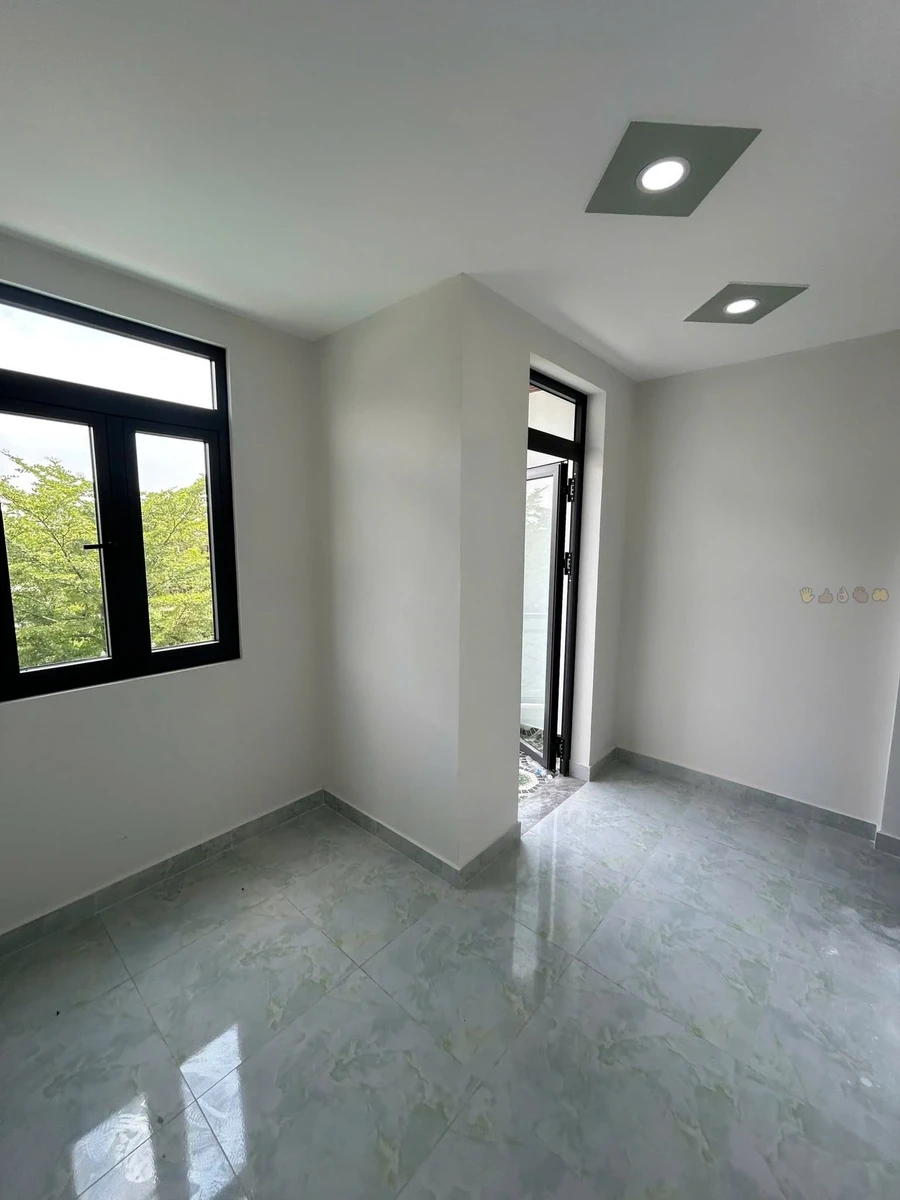 Bán nhà 1 lầu 2PN 48m² ven Hóc Môn 660 triệu - Ảnh thu nhỏ 4