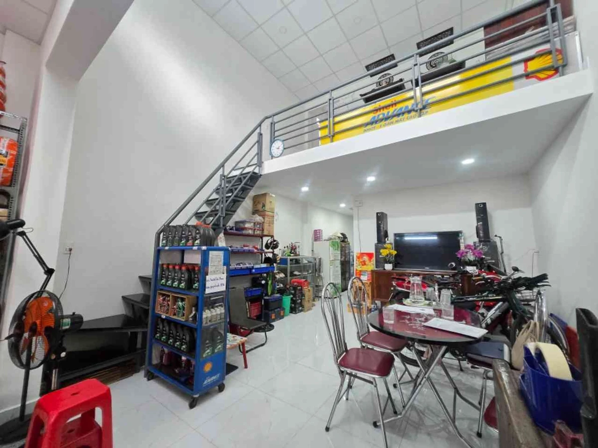 Bán nhà mặt tiền kinh doanh 77m2 đường 10m sát Vạn Phúc City, Thủ Đức giá 6,9 tỷ - Ảnh thu nhỏ 2