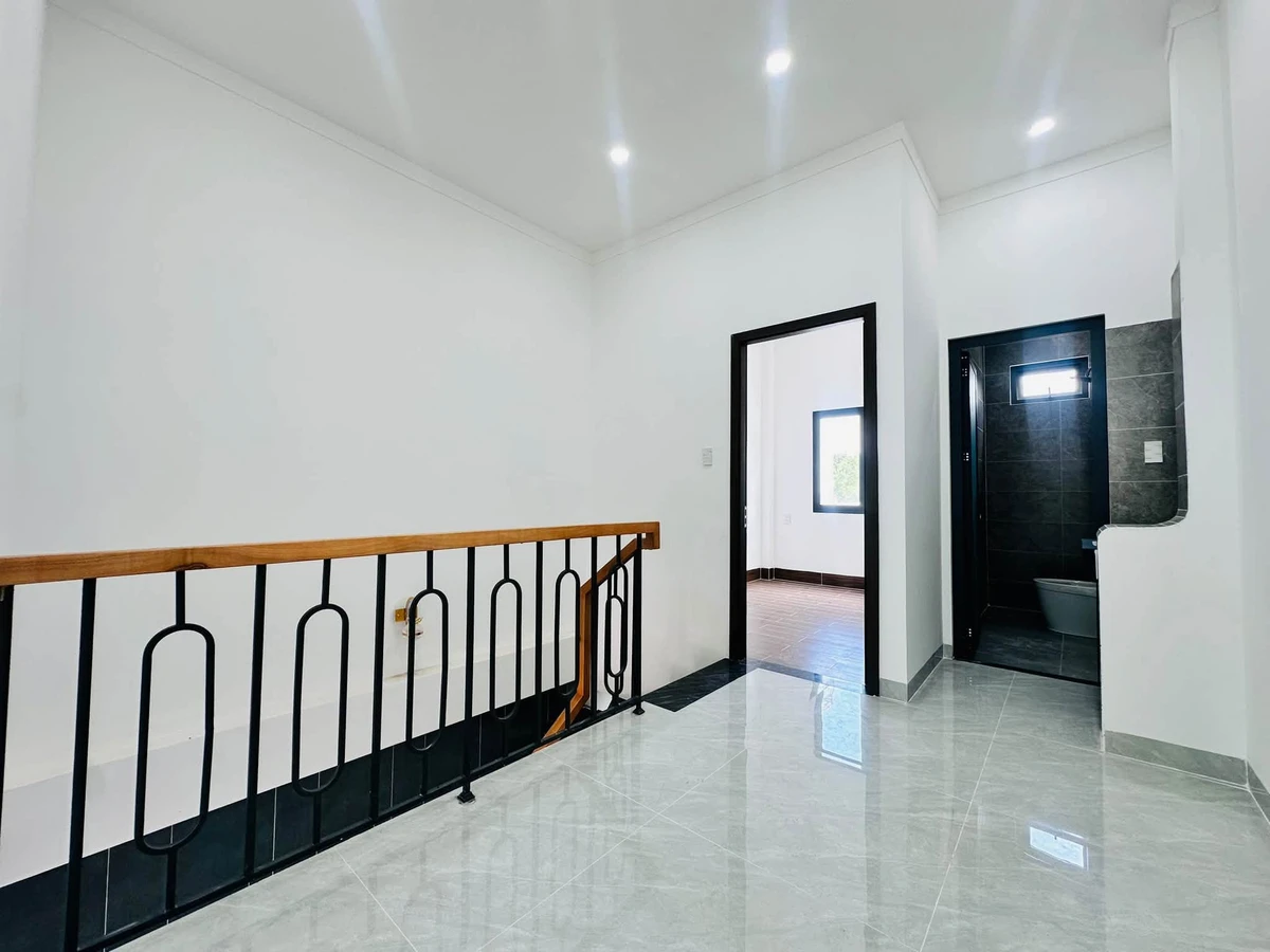 Bán nhà trệt lầu 4x16m, 3PN 2WC, hẻm 385 Lê Hồng Phong, Phú Hòa, Thủ Dầu Một - Ảnh thu nhỏ 5