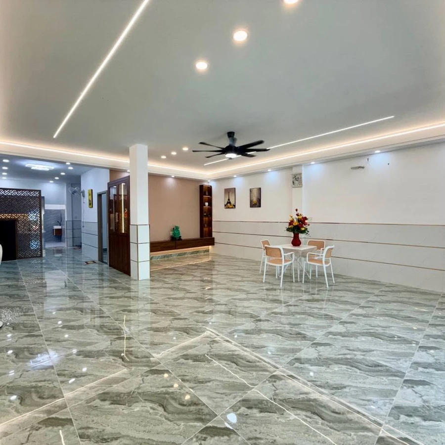 Bán nhà Bình Tân 5 phòng ngủ gần 8 tỷ, 136m² - Ảnh 1