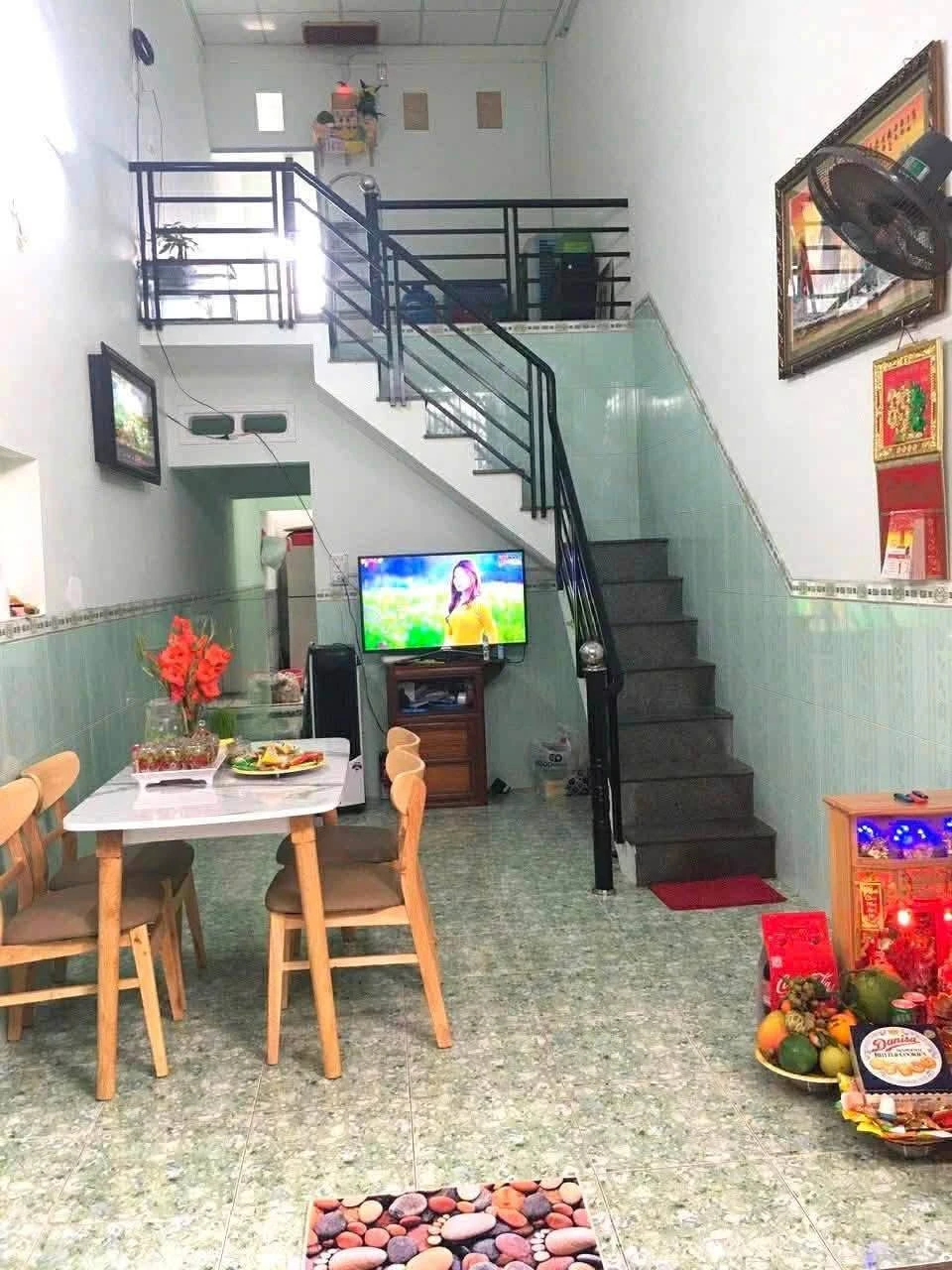 Bán nhà hẻm 41,7m2 2 phòng ngủ Phường Quang Trung Quy Nhơn 1 tỷ 800 triệu - Ảnh 1