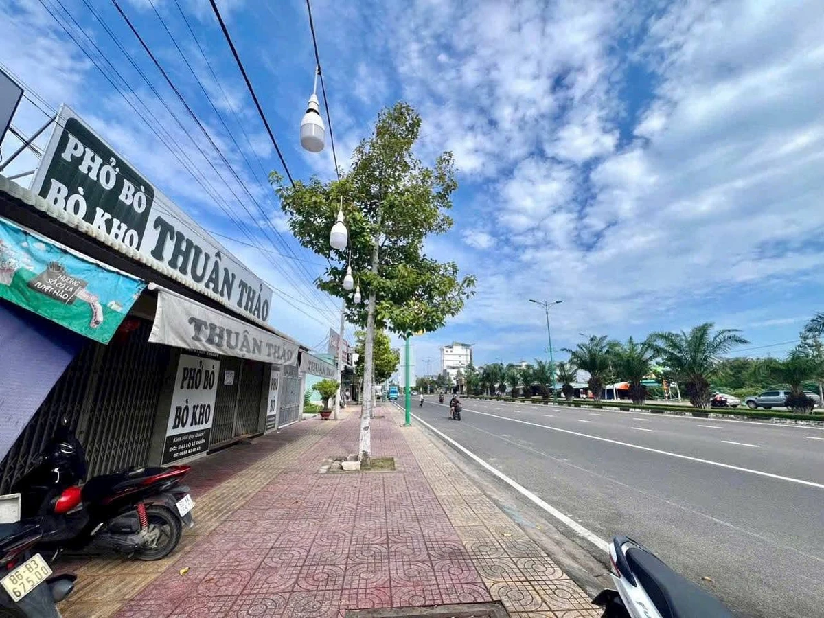 Bán nhà mặt tiền kinh doanh 139m2 Lê Duẩn, Phan Thiết - Ảnh thu nhỏ 5