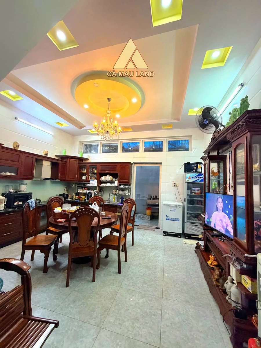 Bán nhà 1 trệt 2 lầu mặt tiền 366.7m2 Cà Mau - Ảnh thu nhỏ 4