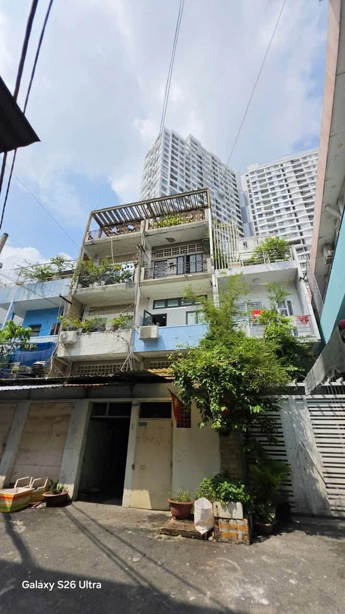 Bán nhà Quận 6 60m² 2 phòng ngủ 2,25 tỷ - Ảnh 1