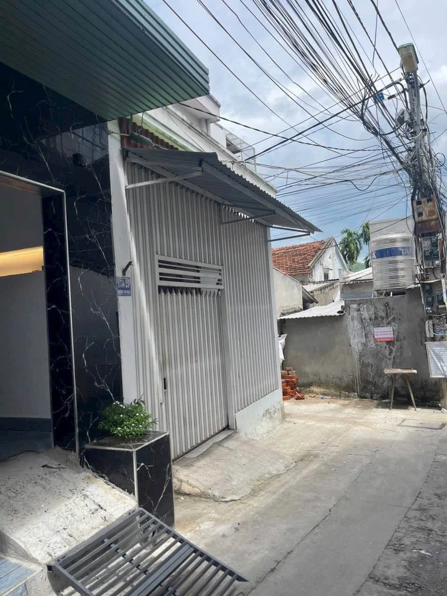 Bán nhà hẻm Dương Văn Nga, Nha Trang, 42m², 2PN 2WC, 2,2 tỷ - Ảnh thu nhỏ 2