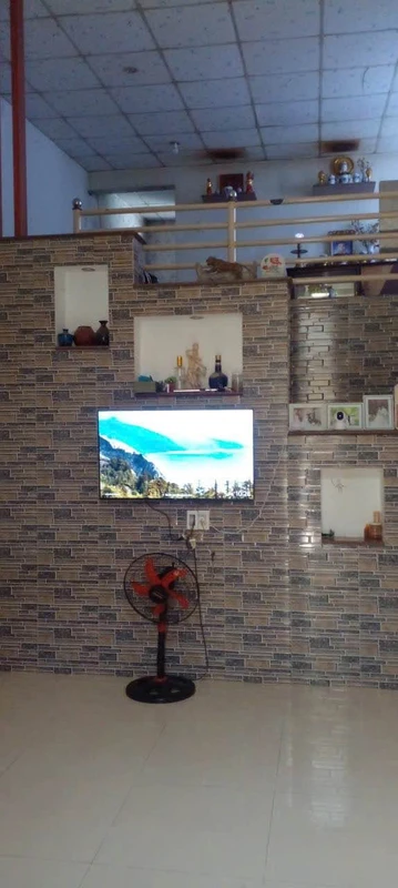 Bán nhà phong cách hiện đại 65m2, 2 phòng ngủ, gần Văn Hoa Villa, 2.99 tỷ vkck