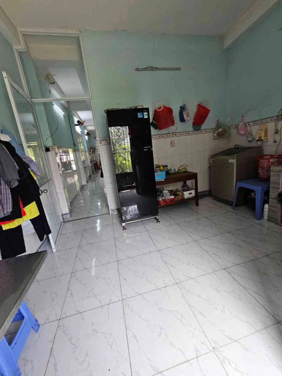 Bán nhà hẻm An Dương Vương 68m2, 3 tầng 4PN, giá 6,7 tỷ, Bình Tân - Ảnh thu nhỏ 2