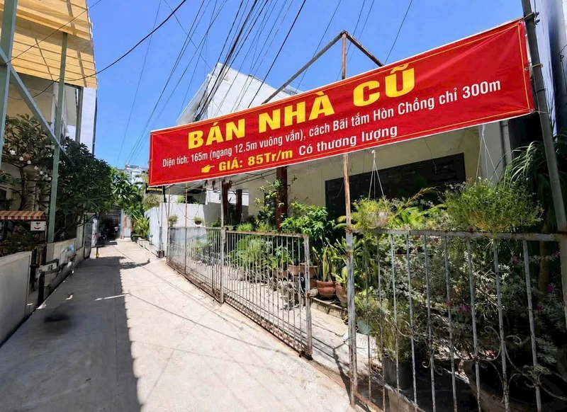 Bán đất 165m² gần biển Hòn Chồng, Nha Trang, giá 14 tỷ