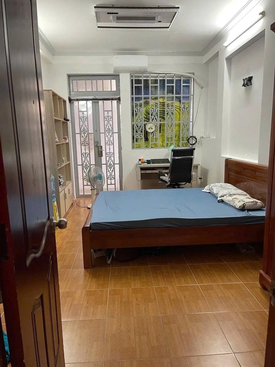 Bán nhà 3 tầng 88m² sử dụng đường Lạc Long Quân, Quận 11, giá nhỉnh 5 tỷ - Ảnh thu nhỏ 2