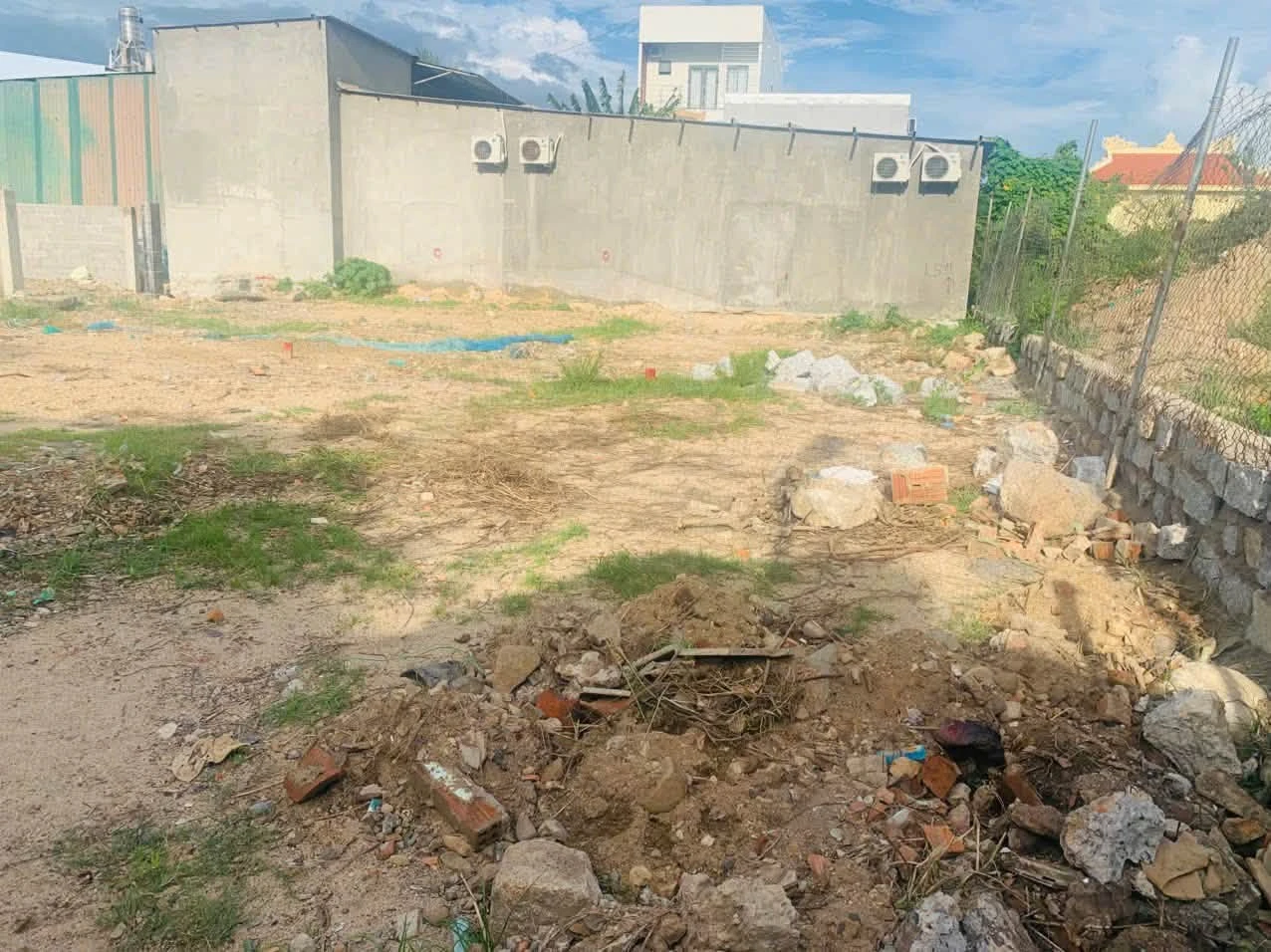 Bán lô đất hẻm ô tô Phước Huệ Bắc Nha Trang 85,9m2 giá 2,65 tỷ - Ảnh 1