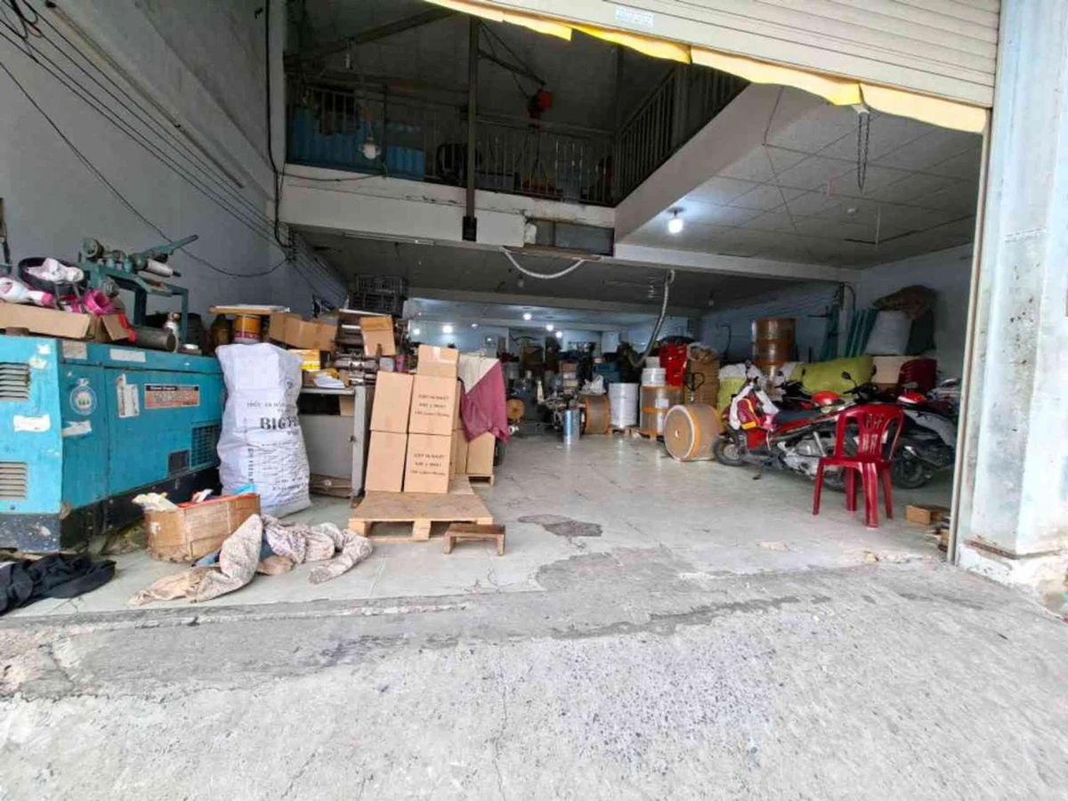 Bán nhà xưởng mặt tiền 155m² Quận 12 - Ảnh thu nhỏ 3