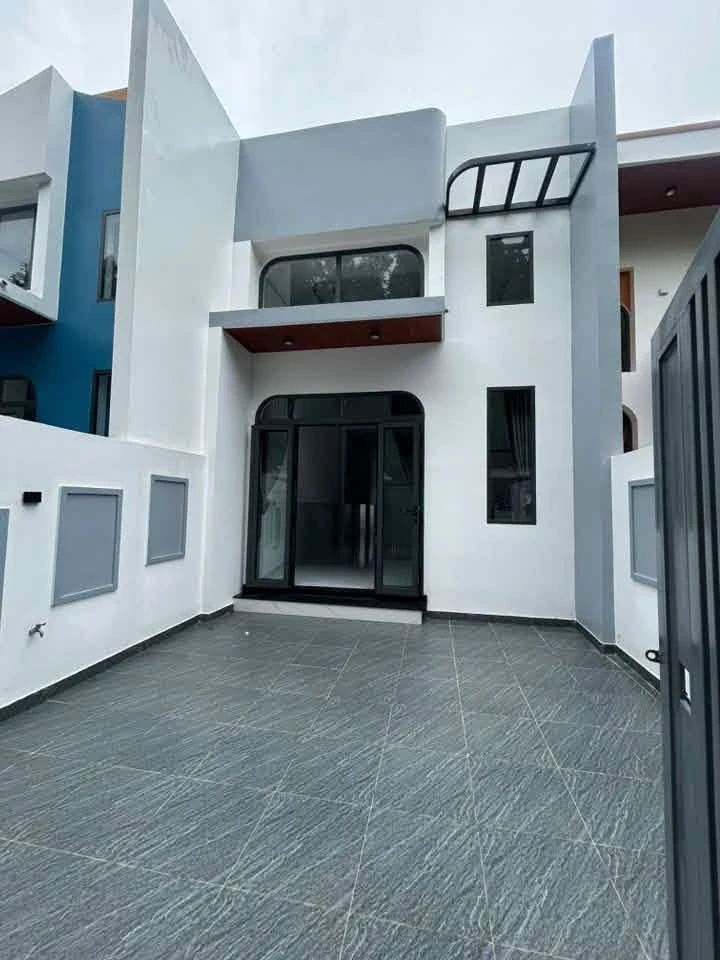 Bán nhà 2 phòng ngủ 100m2 đường ô tô tại Phước Hải giá 1,55 tỷ - Ảnh 1