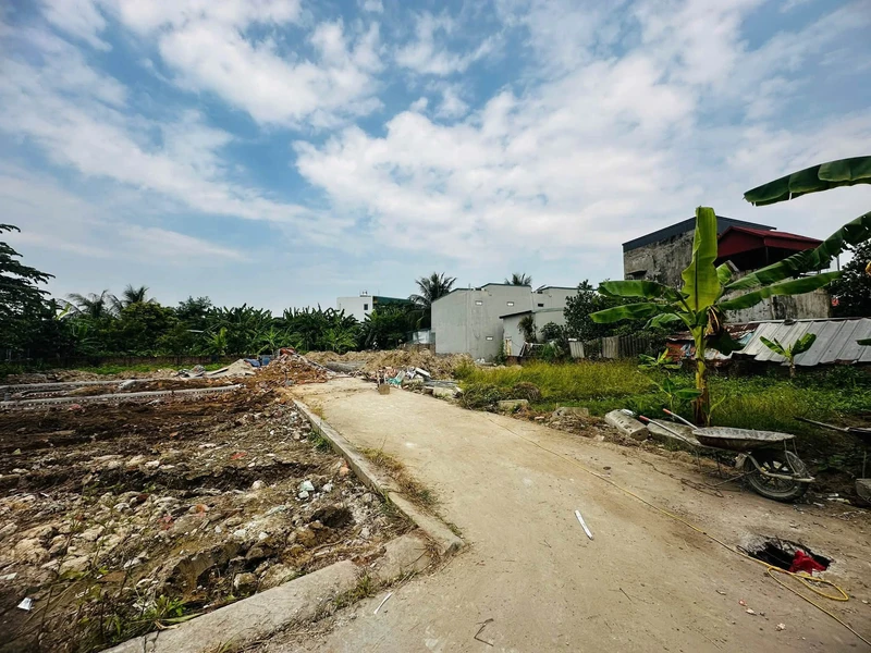 Bán đất thôn Đìa 60m2, gần TT Lai Cách, 800 triệu