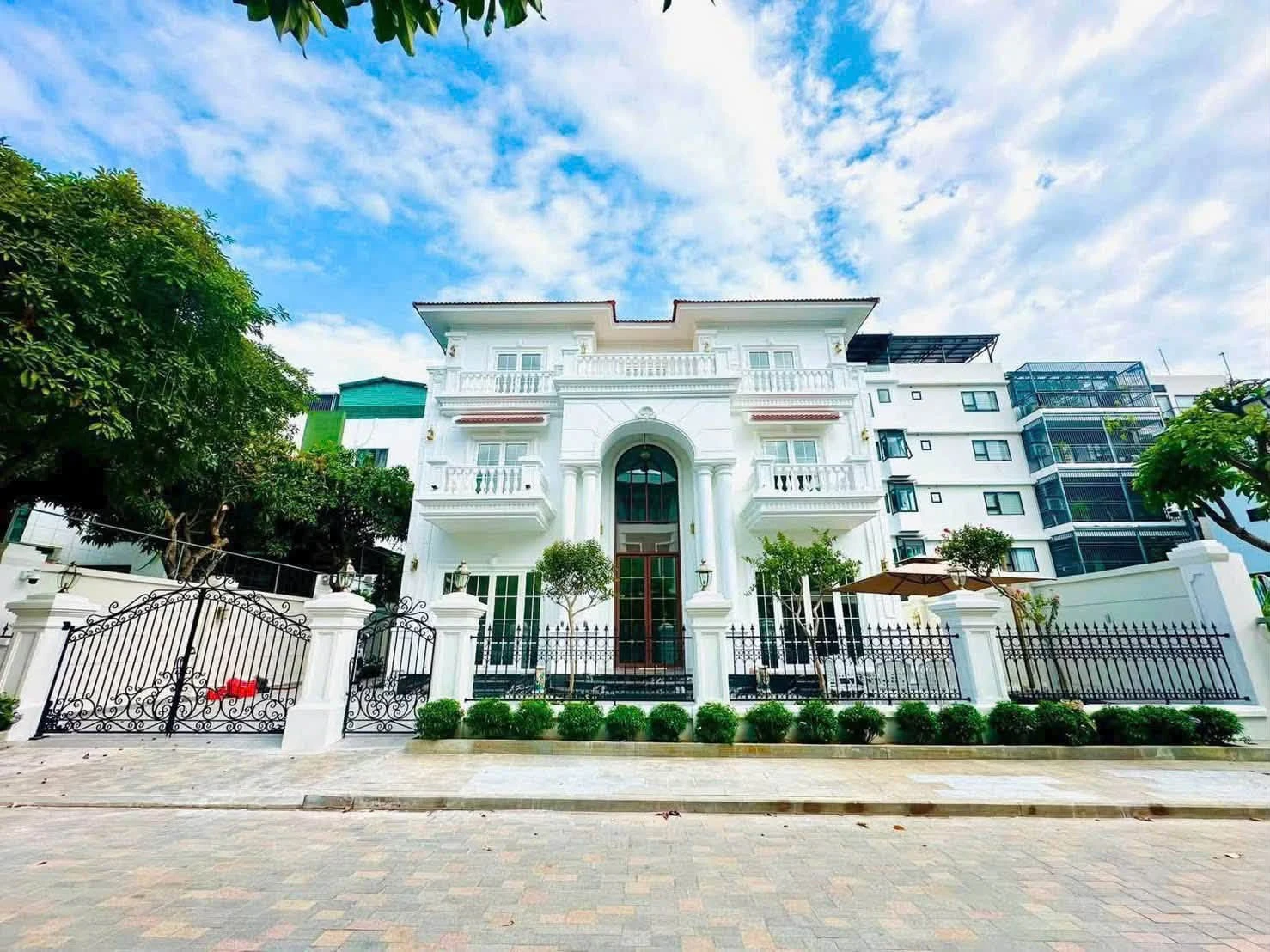 Bán biệt thự VCN Phước Hải 360m2, 6PN, Nha Trang - Ảnh 1