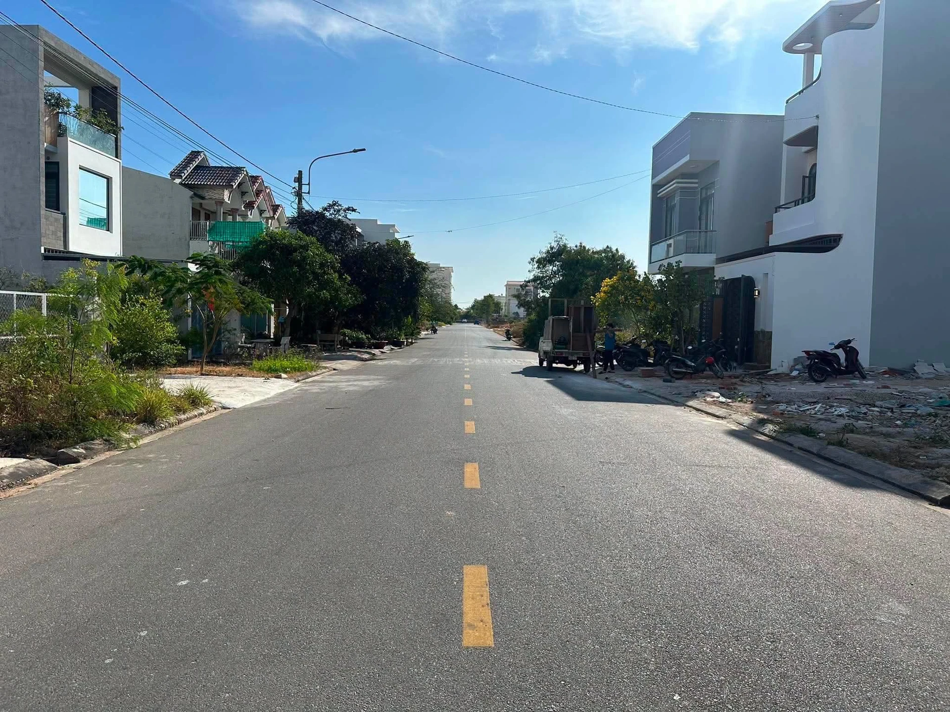 Bán lô đất mặt tiền Đào Duy Tùng 100m² giá 3,95 tỷ - Ảnh 1