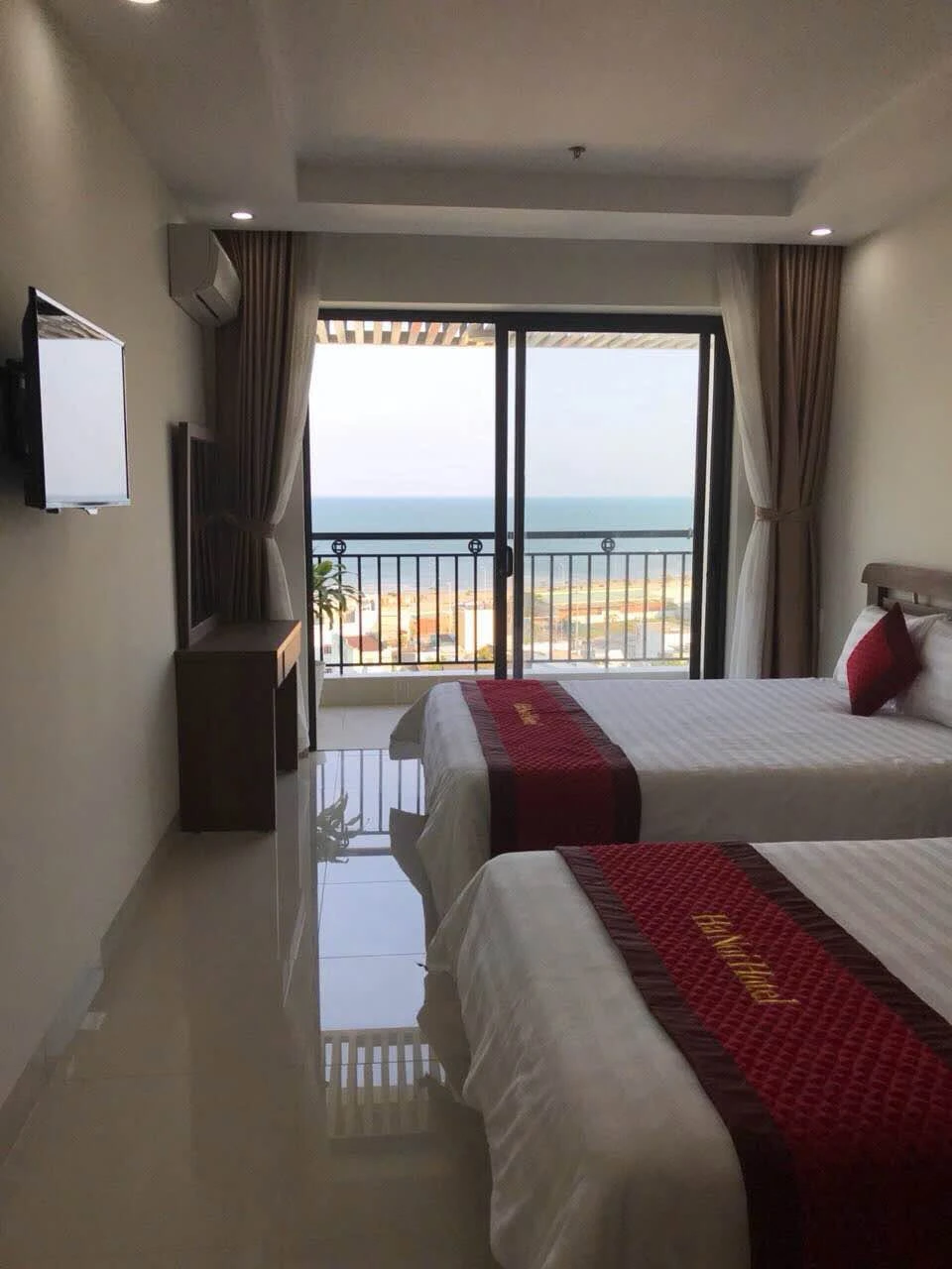 Bán khách sạn view biển 40 phòng 12 tầng đường Hà Kỳ Ngộ, Đà Nẵng, giá 70 tỷ - Ảnh 1