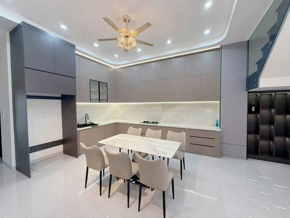 Bán nhà mới 100m² 1 trệt 2 lầu Rạch Giá 4.6 tỷ - Ảnh thu nhỏ 5