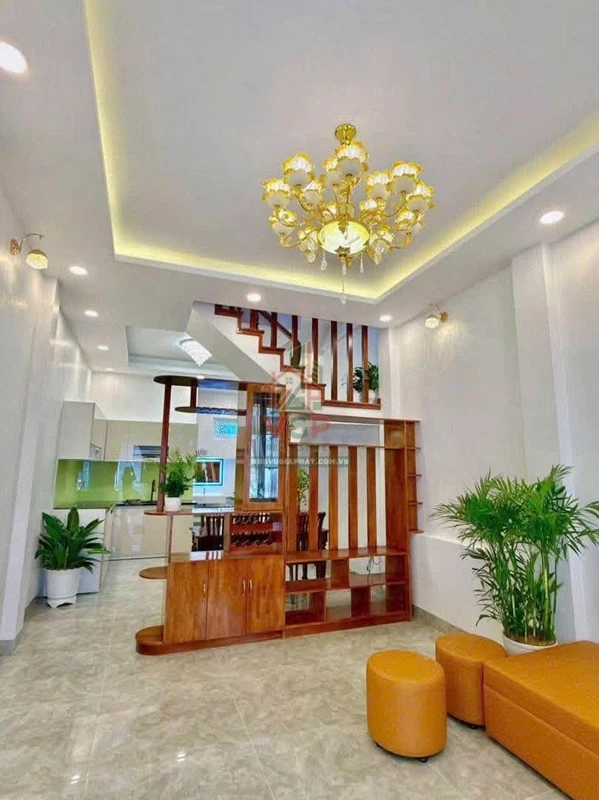 Bán nhà phố hẻm ô tô lớn Ngô Quyền 62m² Lâm Đồng 8.2 tỷ