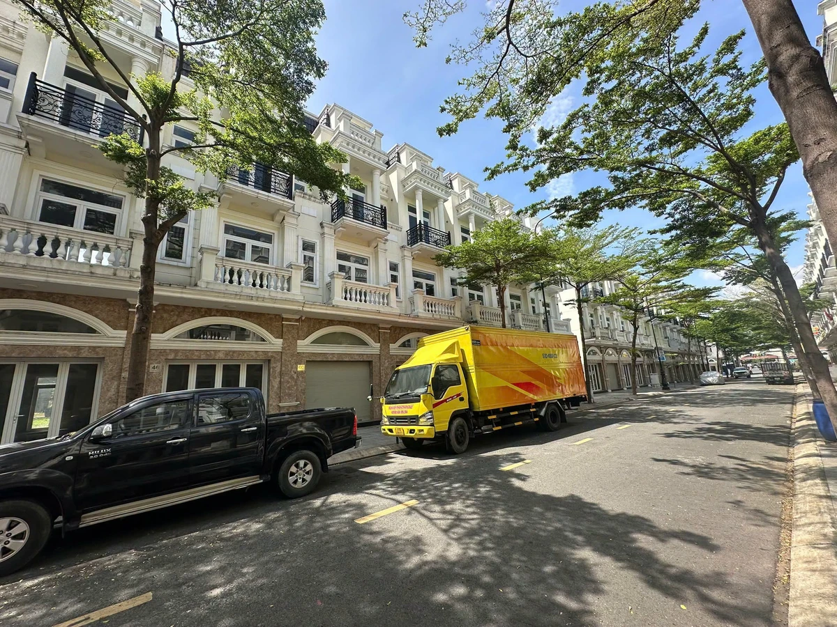 Bán shophouse 60m2 Icon Central chỉ nhỉnh 4 tỷ - Ảnh thu nhỏ 2