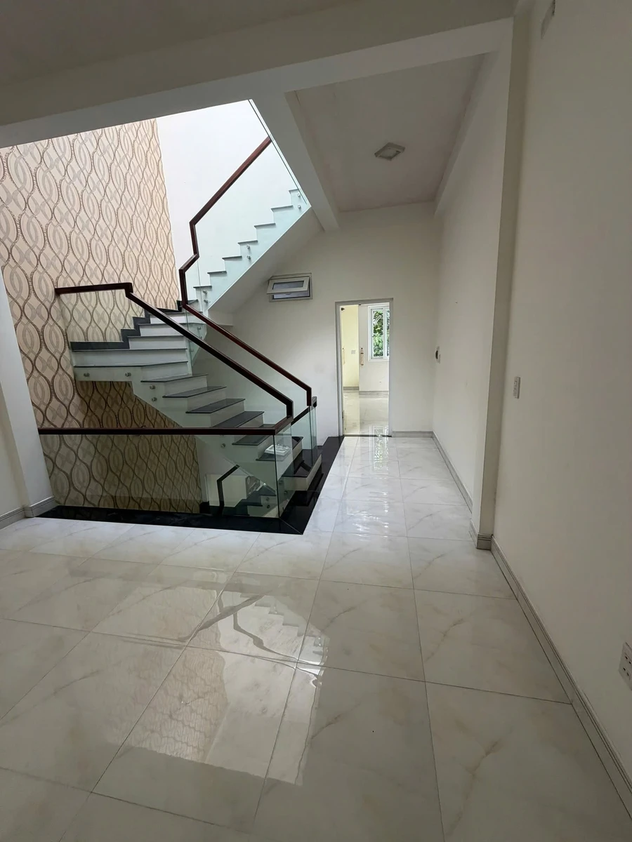 Bán nhà 3 tầng mặt tiền Phú Lộc 81m2, 3PN, Đà Nẵng - Ảnh thu nhỏ 2