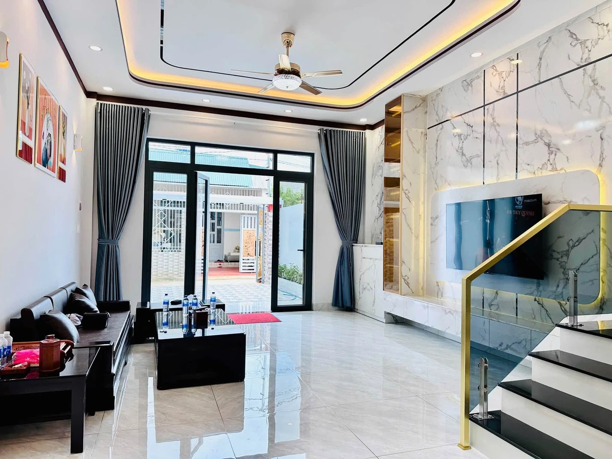 Bán nhà phố sân vườn 150m² Buôn Mã Thuột, giá 3,7 tỷ - Ảnh thu nhỏ 5