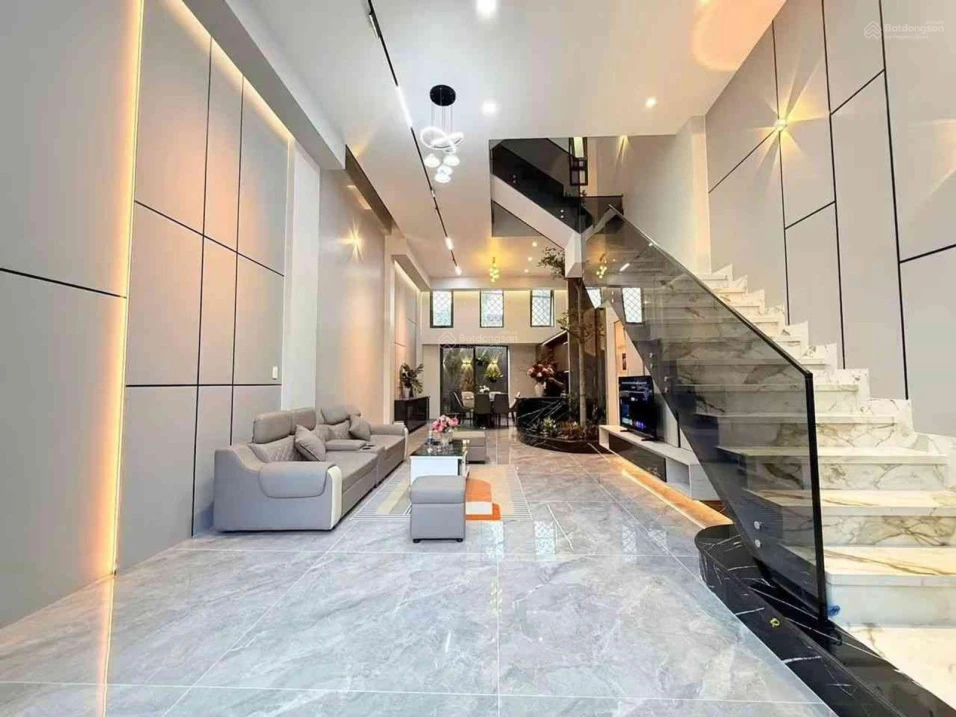 Cần bán gấp nhà mặt tiền kinh doanh ngay TTHC Dĩ An 91m2 hoàn công chỉ 8.8 tỷ - Ảnh 1