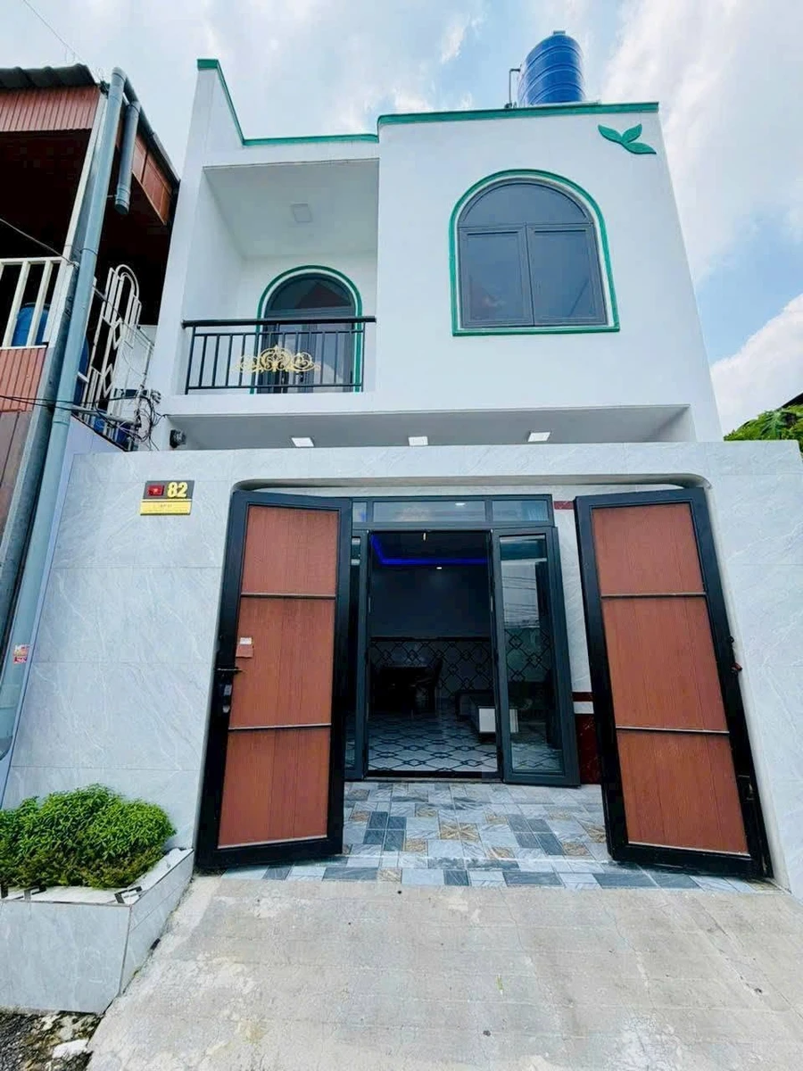 Bán nhà 3PN Chợ Mỹ Hạnh Nam 65m2 - 2,1 tỷ - Ảnh 1