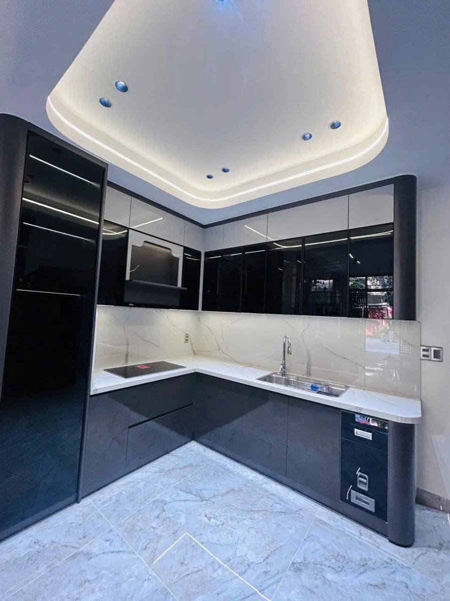 Bán nhà 3 tầng mặt tiền 72m², 8 tỷ, gần biển Đà Nẵng - Ảnh thu nhỏ 4