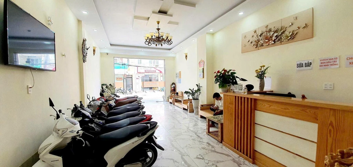 Bán khách sạn 7 tầng, 420 m², mặt tiền Nguyễn Văn Trỗi, Đà Lạt, 22.2 tỷ - Ảnh thu nhỏ 2
